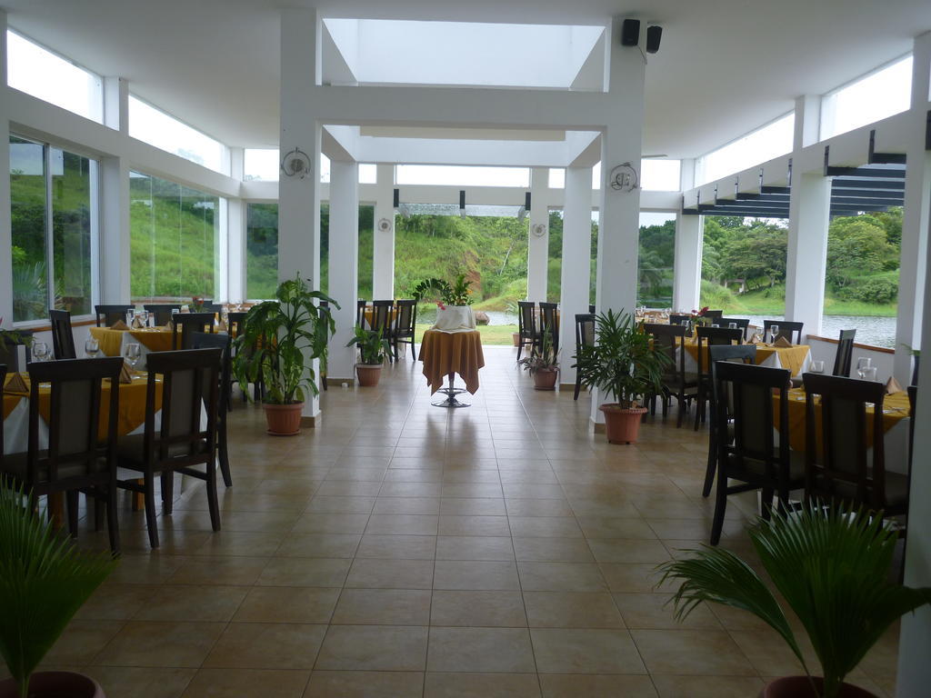 Hotel Vista Lago 산티아고 객실 사진