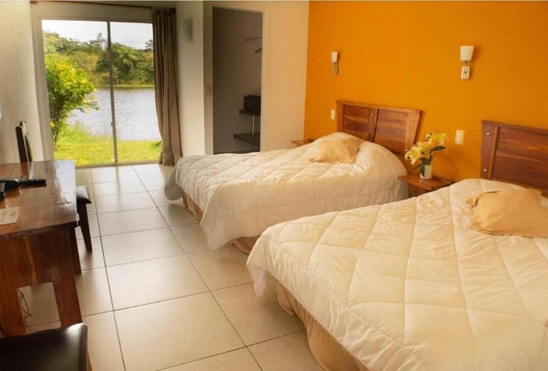 Hotel Vista Lago 산티아고 외부 사진